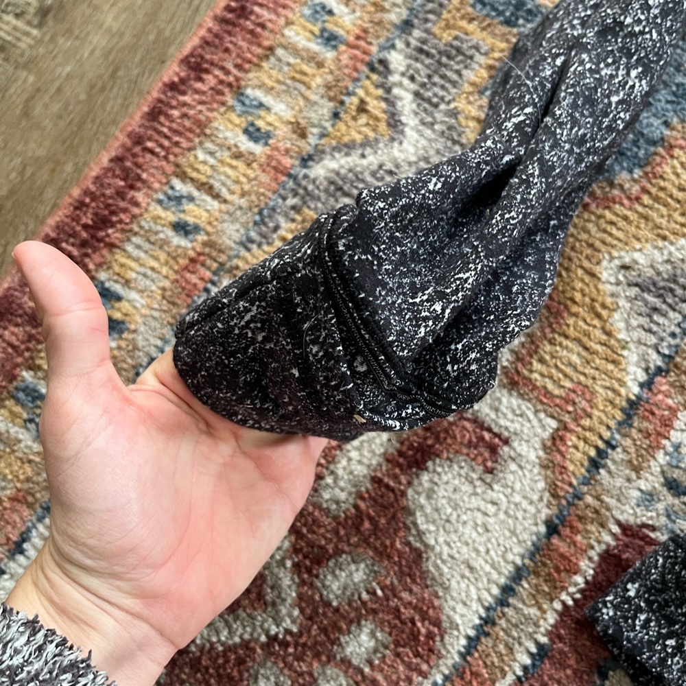 Fitted Lululemon Half-Zip Pullover - image 4